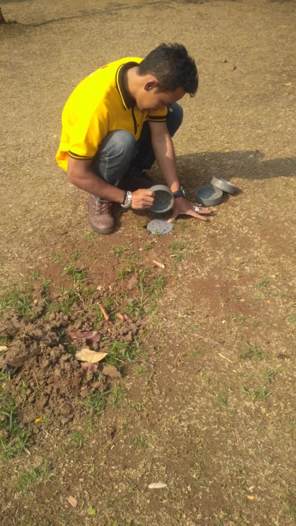 Pembuatan Biopori sebagai tindakan untuk konservasi air